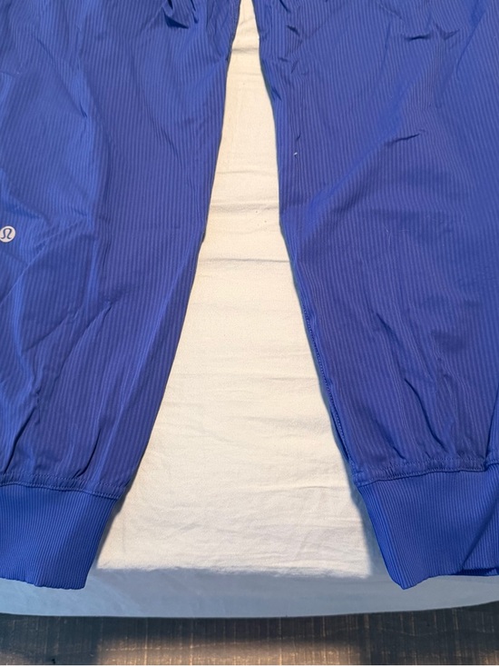 Lululemon Dance Studio Mid-Rise Joggers in Psychic Size 8 - Picture 5 of 6